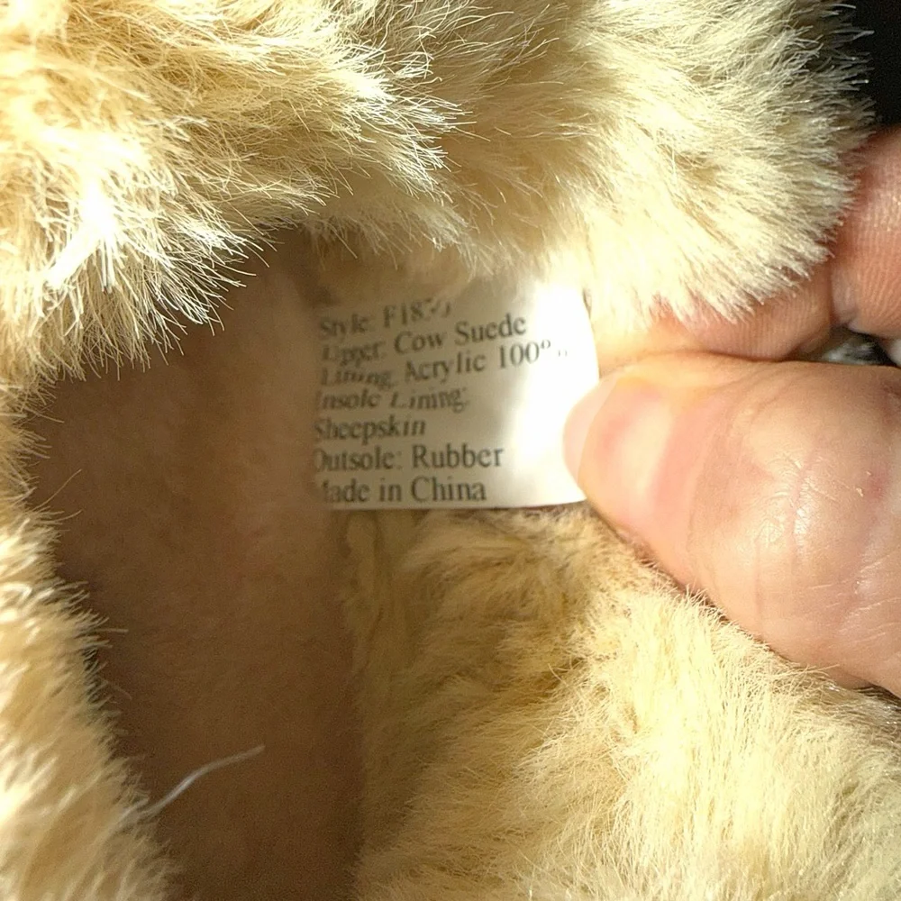 Cozy Women's Pink Fur-Lined Slippers - Picture 8 of 10